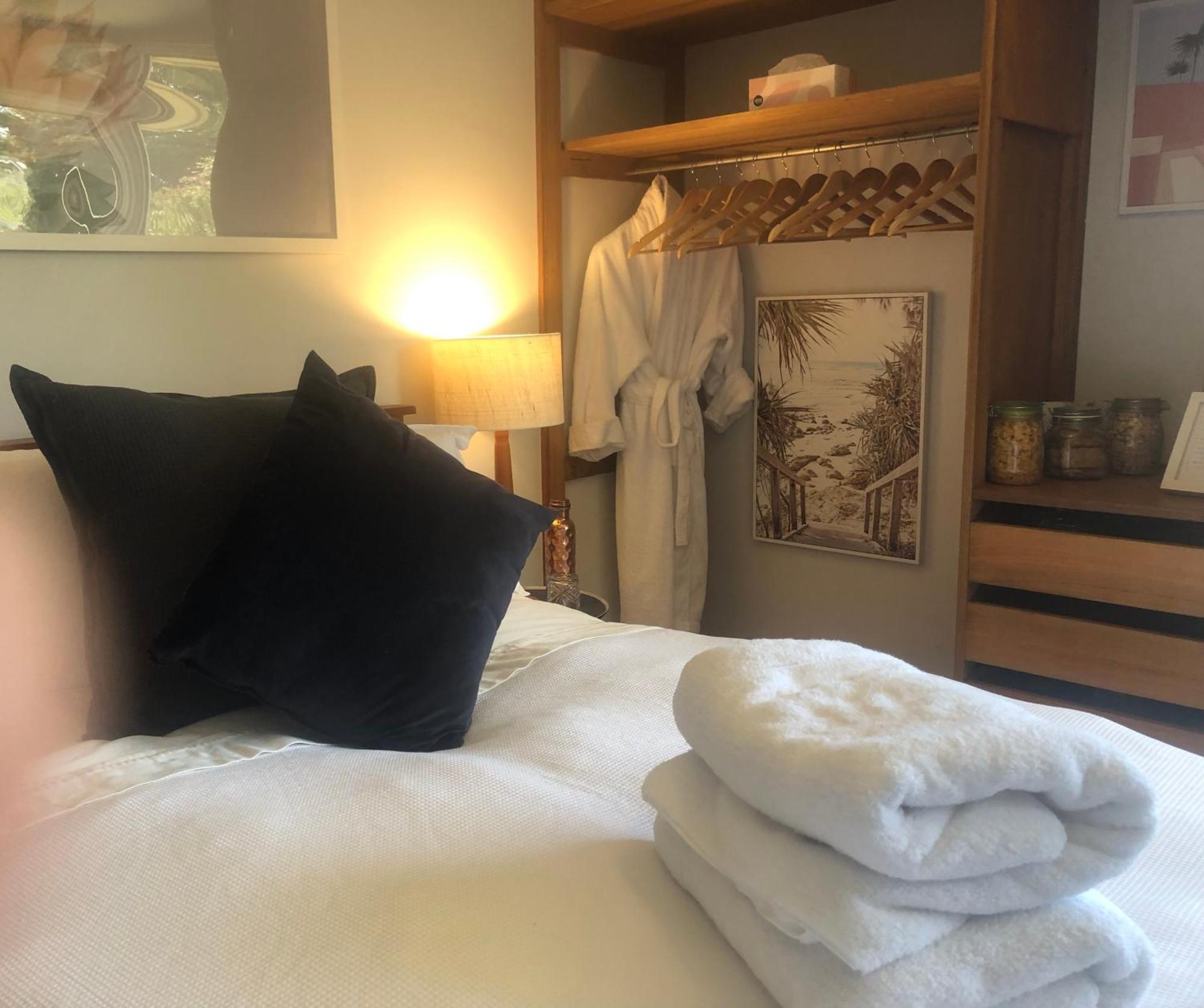 Lovely Budget Vegan Homestay Launceston Exterior photo